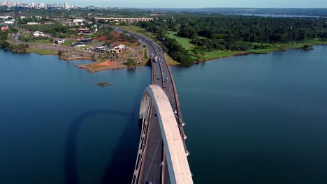 Juscelino-Kubitschek-bridge-in-brasilia,-aerial-view