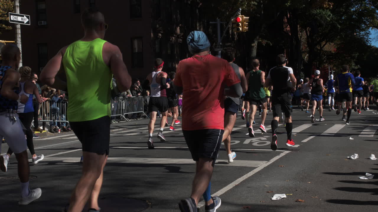 New York Marathon First Group in Slow Motion