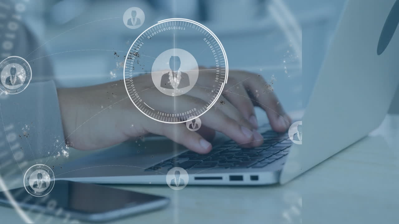 animación de escaneo de alcance y iconos de usuario sobre mujer de negocios caucásica usando portátil