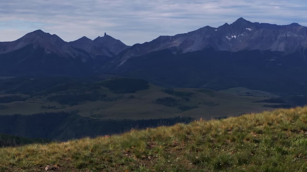 verano pasado dólar carretera cabeza lagarto pico wilson monte sneffels desierto san juan montañas rocosas avión no tripulado aéreo telluride aeropuerto caja cañón colorado uncompahgre bosque paisaje círculo derecho