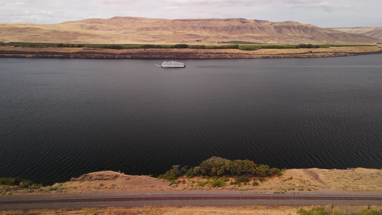 Columbia River Cruise