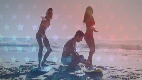 múltiples estrellas parpadeantes contra un grupo de amigos practicando surf en la playa