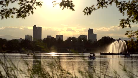 Sunset-view-from-the-City-Park,-Denver,-Colorado