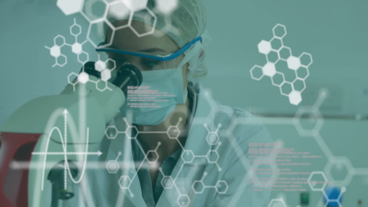 animazione dell'elaborazione di dati scientifici su una scienziata caucasica in laboratorio
