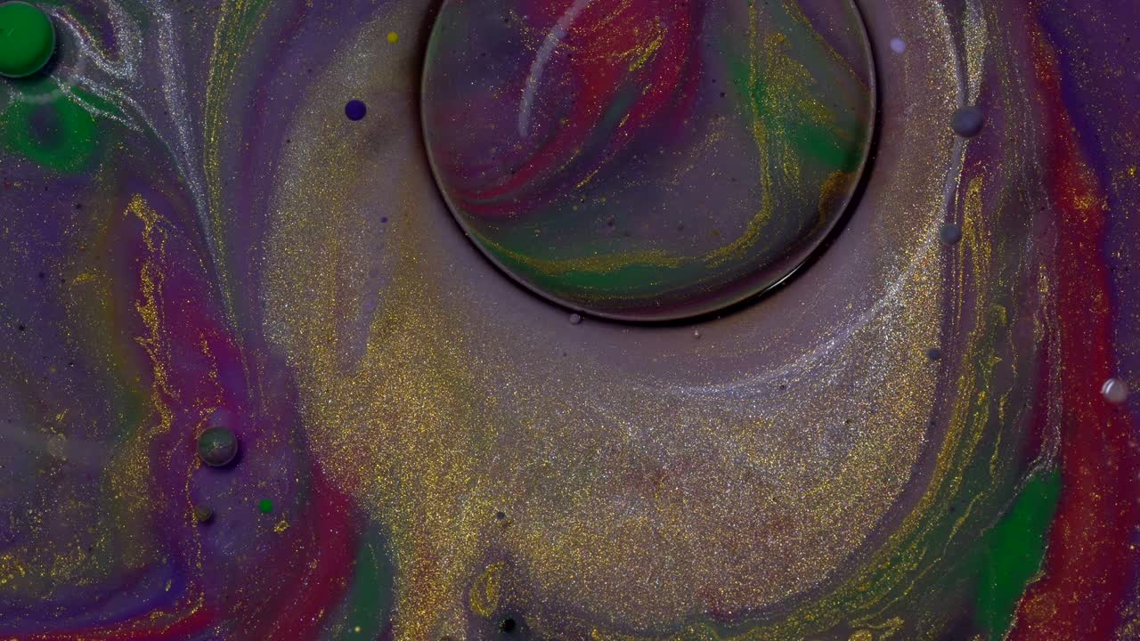 красочные блестящие пузырьки. абстрактные яркие пузыря с фантастическим дизайном фона. цвета в движении. макросъемка 4k видео.