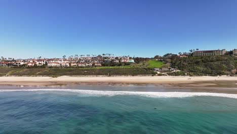 Aerial-View-of-Salt-Creek-Beach-And-Salt-Creek-Beach-Bluff-Park-In-Summer-In-Dana-Point,-California,-USA