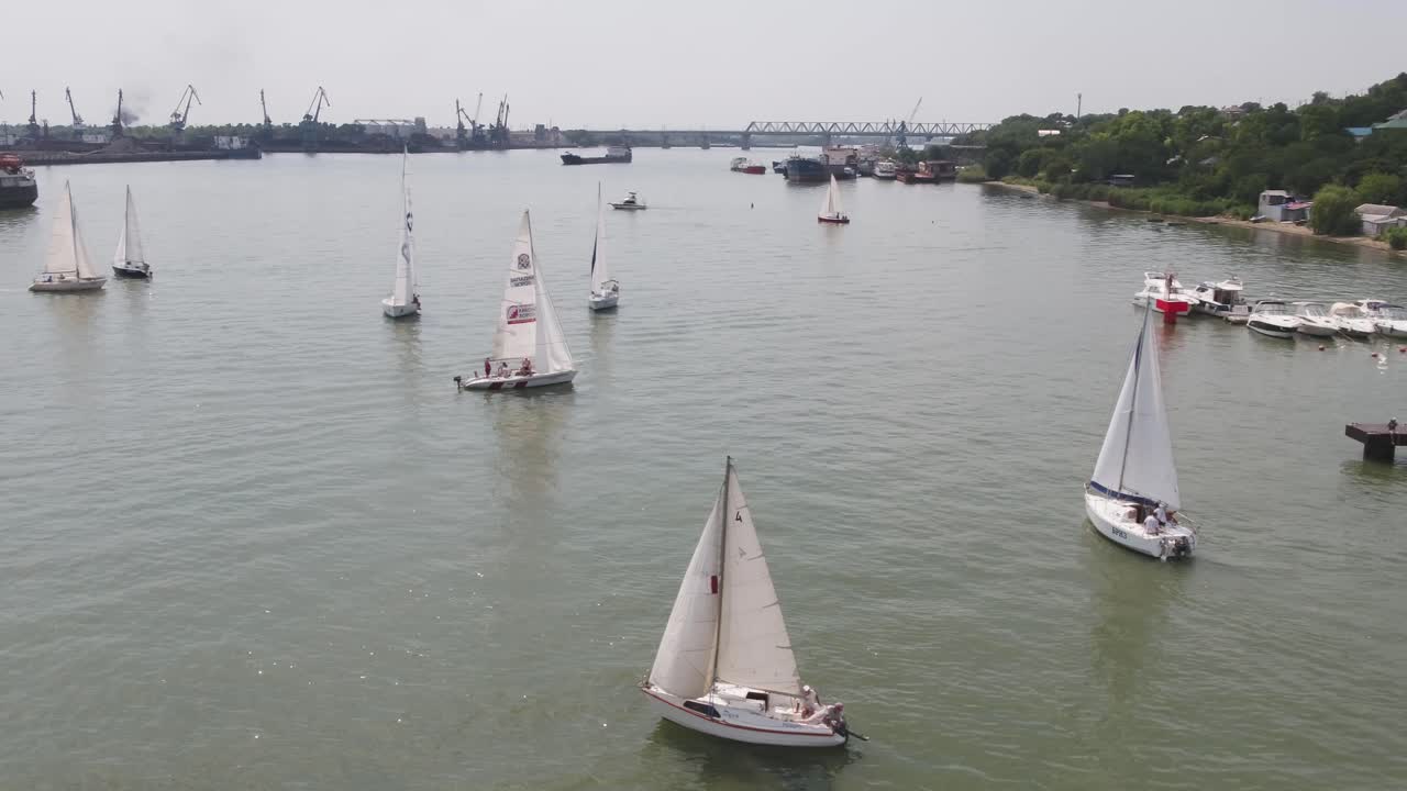 regata de vela fluvial