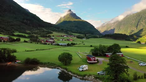 imágenes aéreas de la hermosa naturaleza de noruega