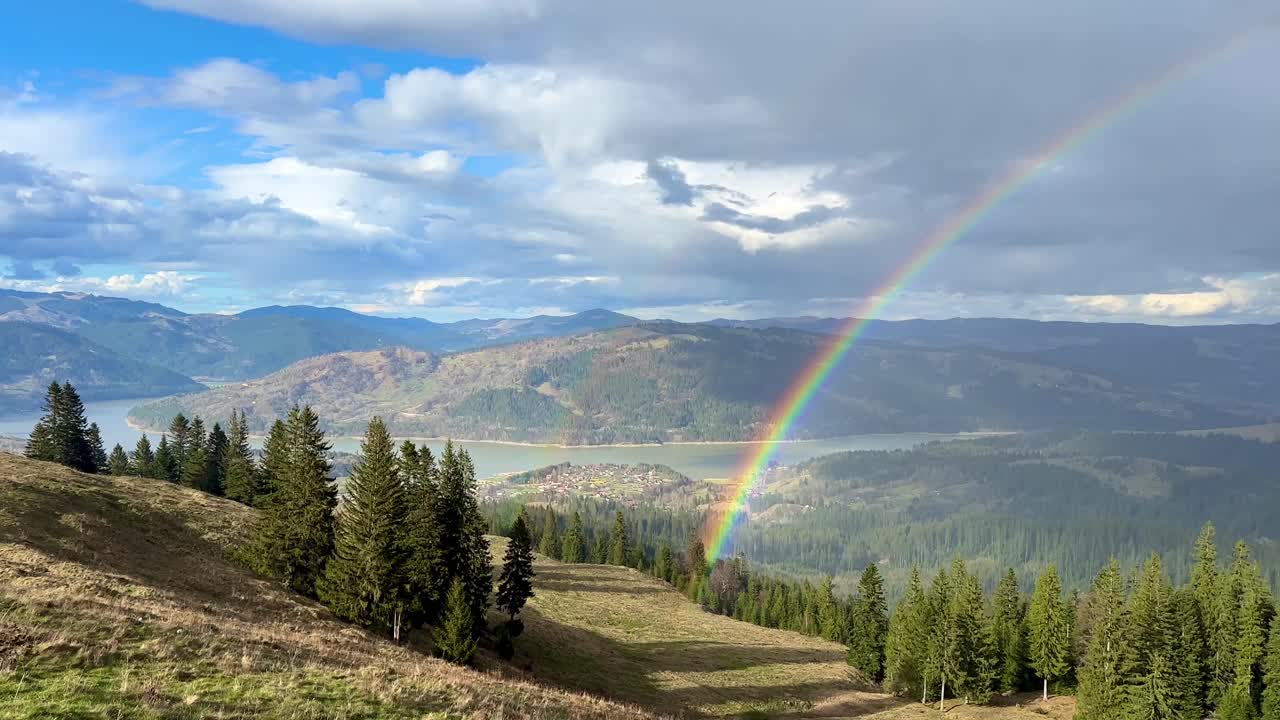 donde nace el arco iris panorámica de izquierda a derecha