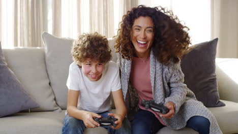 i can't let mom beat me in this game