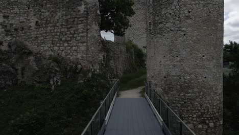 enter the walls of ruin pfeffingen