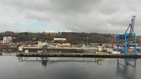 paisaje de la industria portuaria