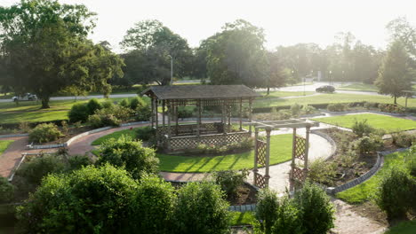 Vista-Panorámica-Circular-Del-Jardín-De-Rosas-En-El-Parque-Roger-Williams