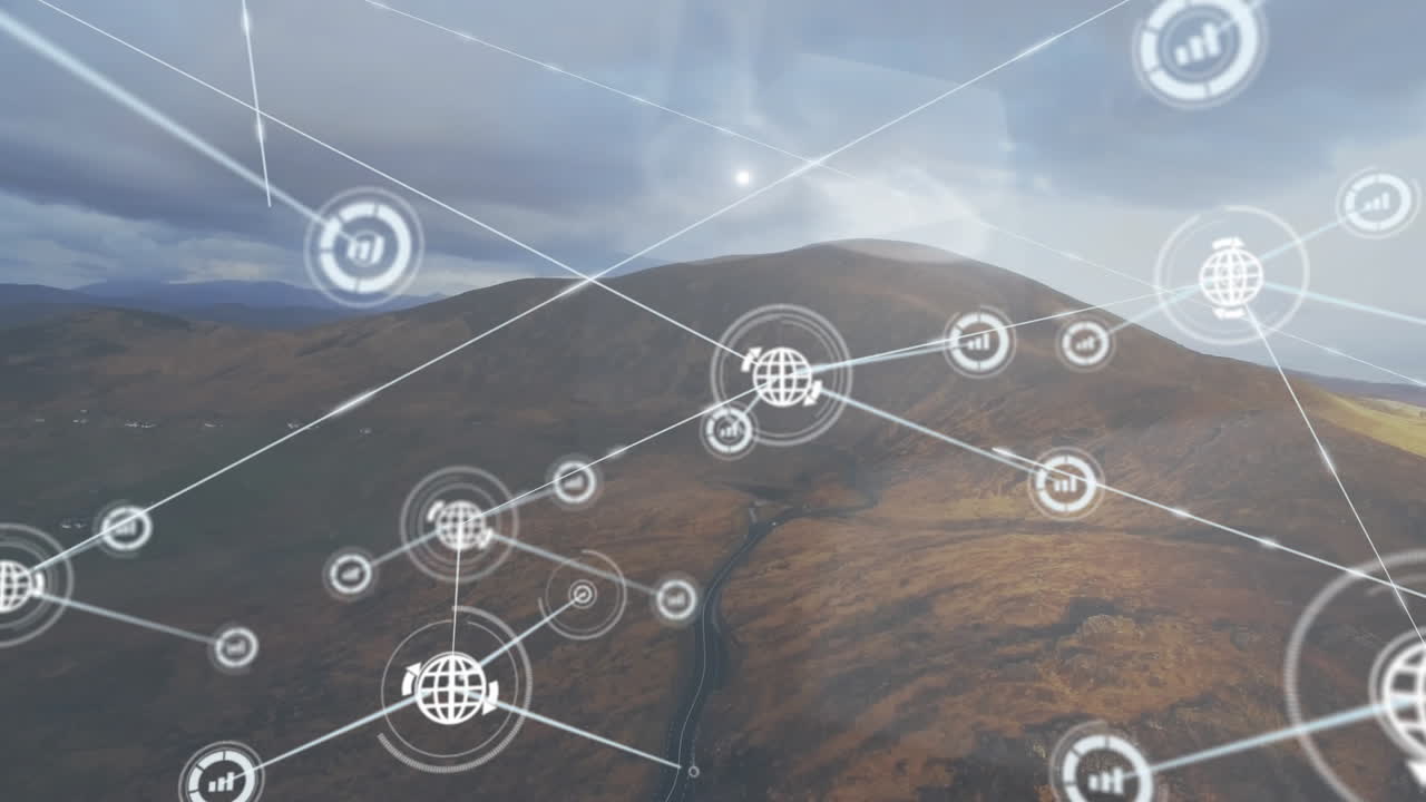 red de conexiones y animación de procesamiento de datos sobre el paisaje montañoso