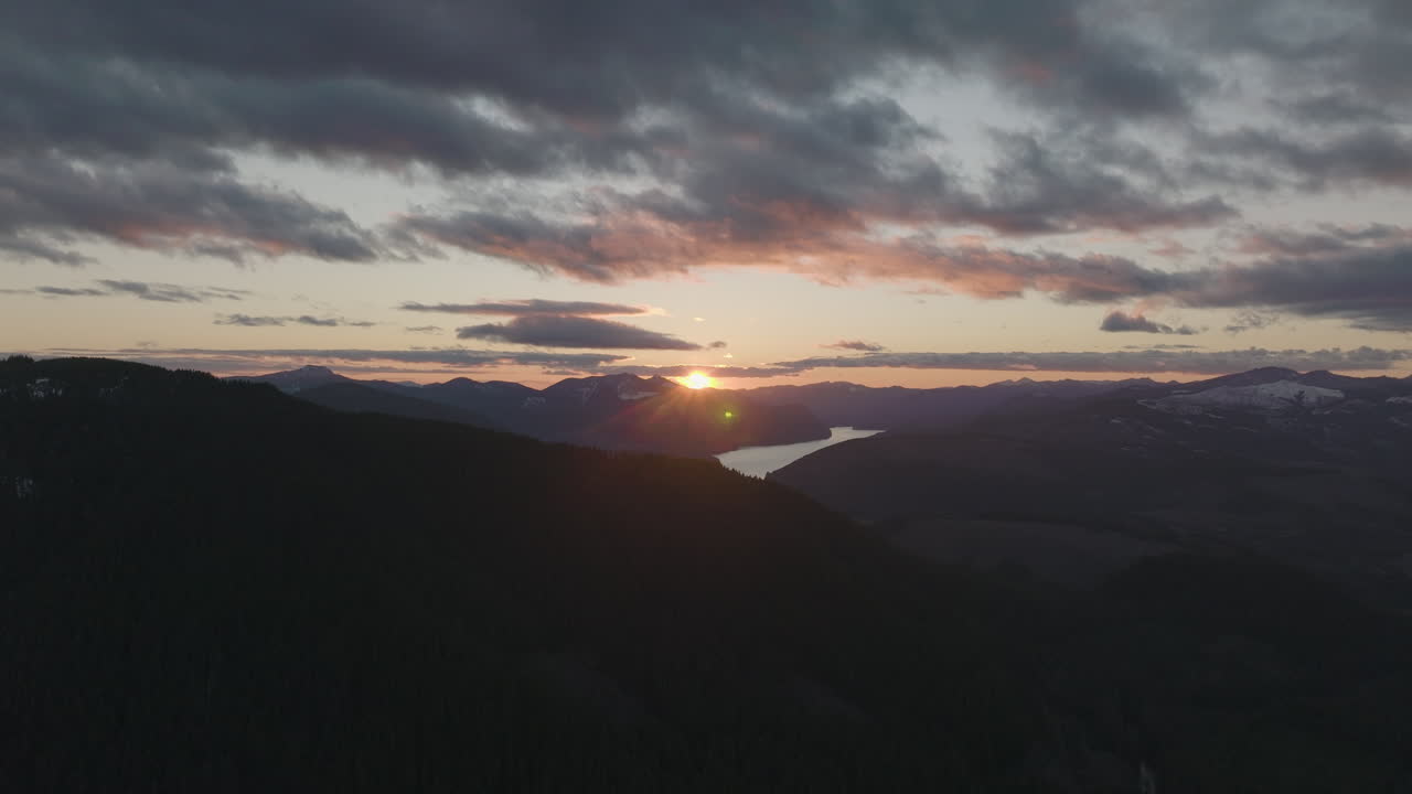 Sunset over Cascade Mountain Range, Gifford Pinchot National Forest near Mount Saint Helens