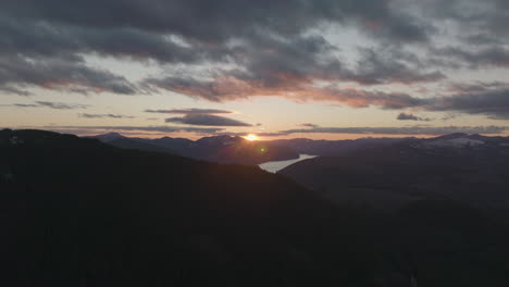 sunset over cascade mountain range, gifford pinchot national forest near mount saint helens