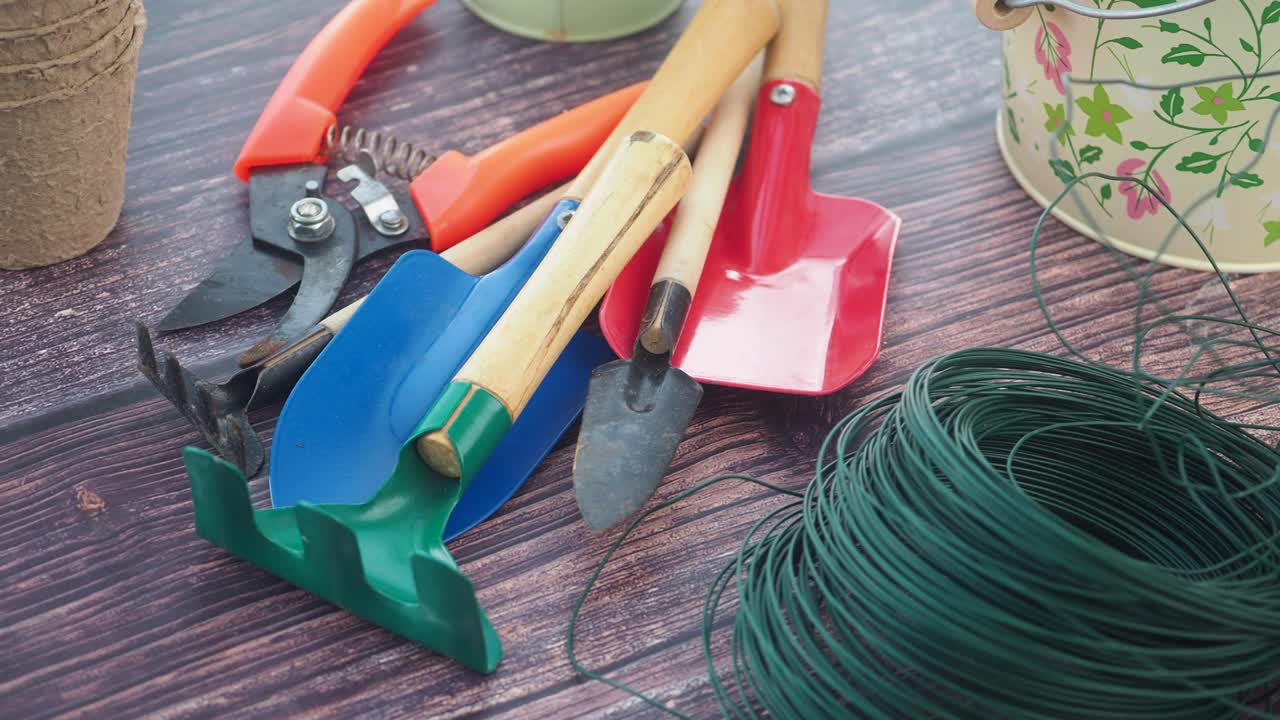 herramientas y suministros de jardinería