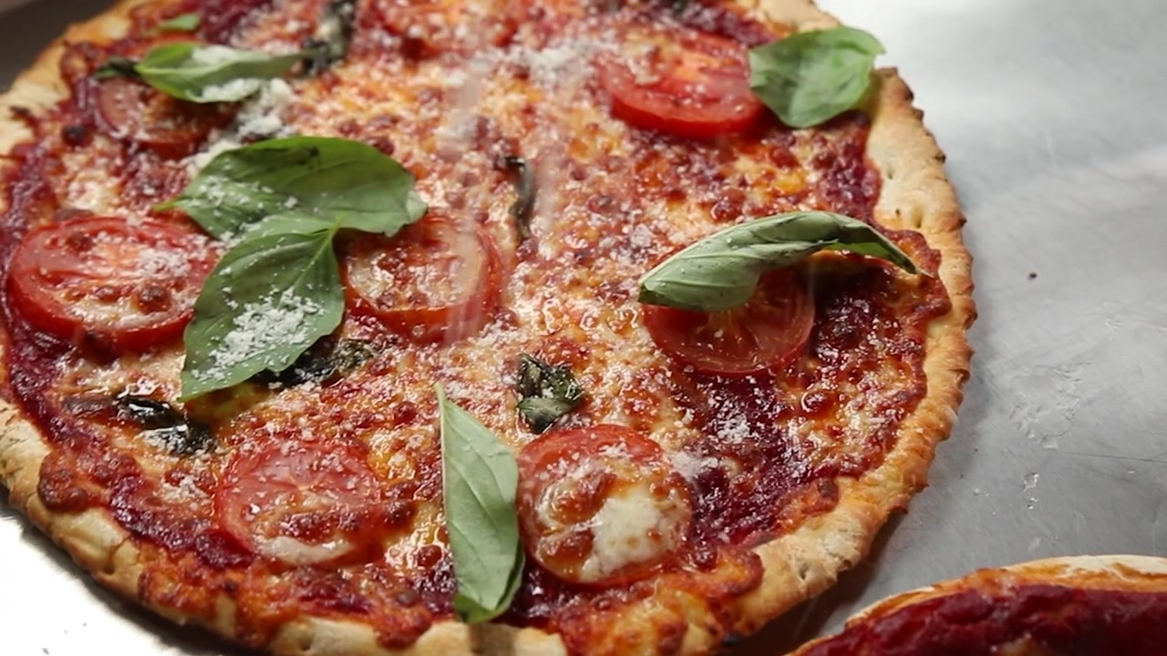 Pizza Margherita caseira