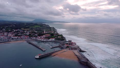 Aerial-view-of-saint-jean-de-la-luz-little-city-in-the-Pyrénées-Atlantiques-department,-southwestern-France