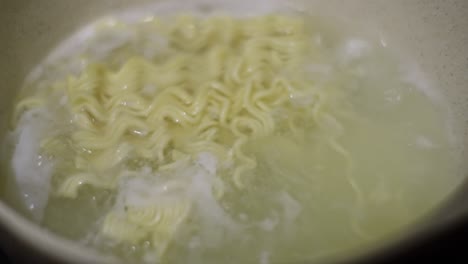 quick fix, boiling instant noodles