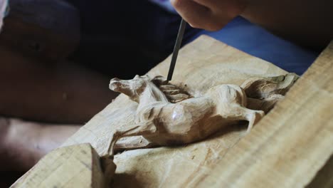 Handmade-horse-Balinese-craftsman