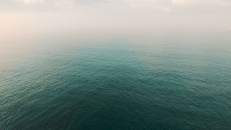 Flying-into-the-sea-while-there-is-some-fog