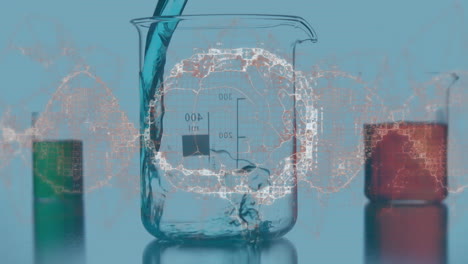verter líquido en un vaso con animación de procesamiento de datos científicos sobre él