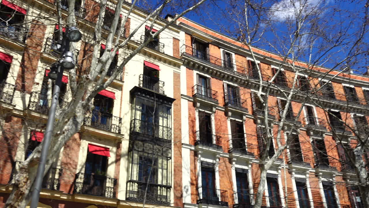 Architettura di Madrid. Spagna. Riprese in primavera.