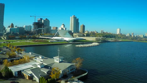 A-good-aerial-shot-over-the-Milwaukee-Wisconsin-waterfront-reveals-the-art-museum-3