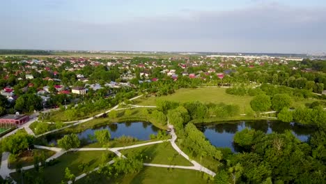 Flying-above-Park-Mogosoaia,-Romania