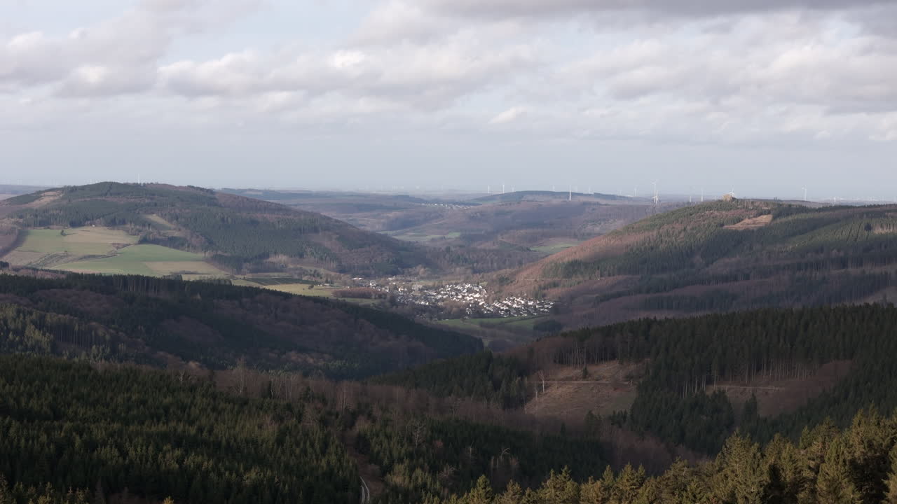 Abendzauber: Die Ruhe eines Sauerländer Dorfes