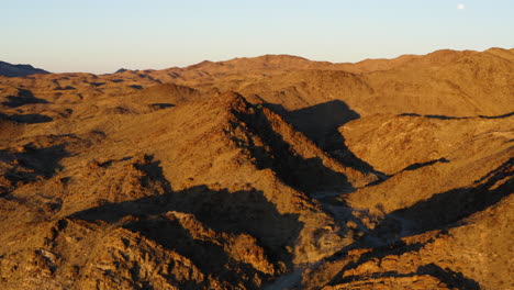 Vast-Mountain-View-Over-Red-Cloud-Mine-A-Sunny-Day,-Arizona,-USA,-Aerial