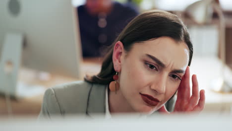 Stress,-Kopfschmerzen-Und-Geschäftsfrau-Im-Büro