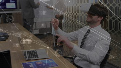 hombre con un auricular de realidad virtual
