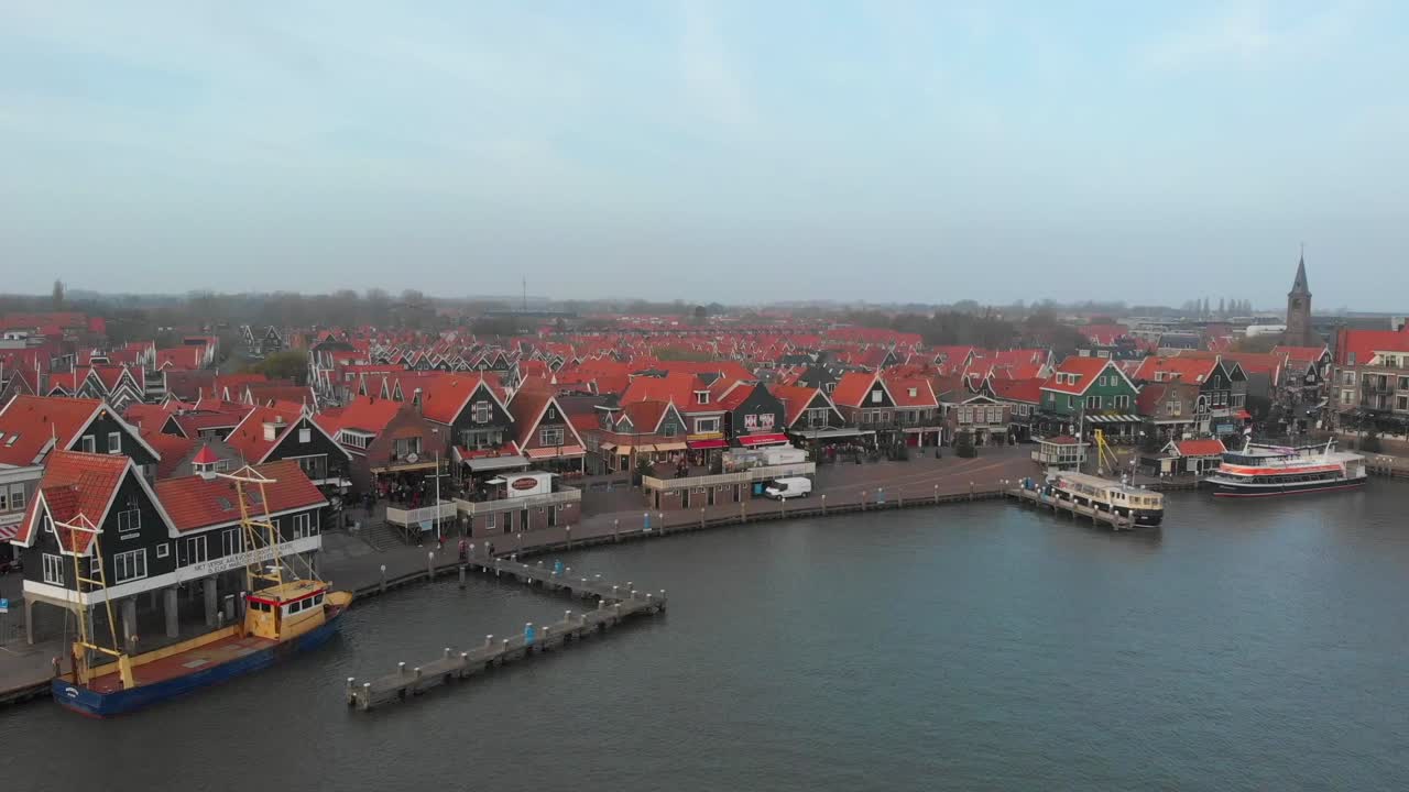 네덜란드 근접 촬영에서 volendam 어부의 보트 항구