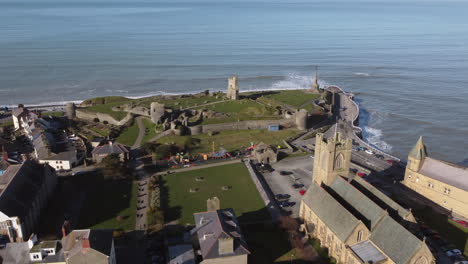 Una-Vista-Aérea-De-La-Ciudad-Galesa-De-Aberystwyth