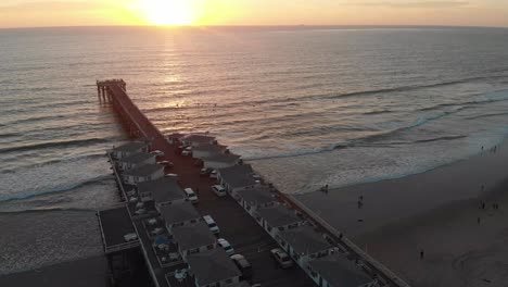 Sonnenuntergang-über-Crystal-Pier-In-San-Diego,-Kalifornien