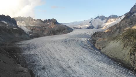 Luftaufnahmen-Von-Einem-Der-Berühmtesten-Gletscher-Der-Schweizer-Alpen---Dem-Rhonegletscher-In-Der-Nähe-Des-Furkapasses-An-Der-Grenze-Zwischen-Uri-Und-Wallis