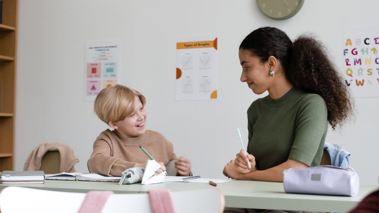 Student and Teacher Collaboration in Classroom