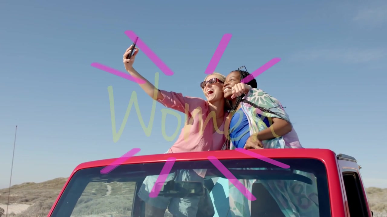 Video verticale: Donne che si alzano, sollevano il telefono, posano e controllano una foto del viaggio. Raggi rosa sovrapposti.