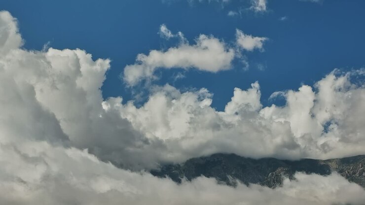 Clouds seen from above in the USA during daylight hours