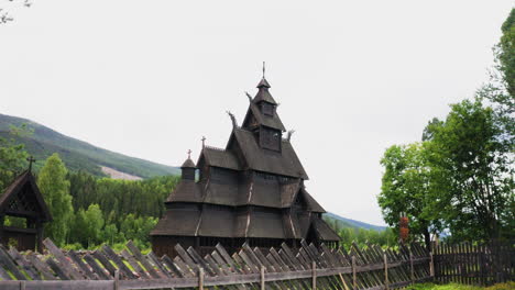 Historic-And-Wooden-Structure-Of-Gol-Nye-Stave-Church-At-Daytime-In-Gol,-Buskerud-in-Viken-County,-Norway