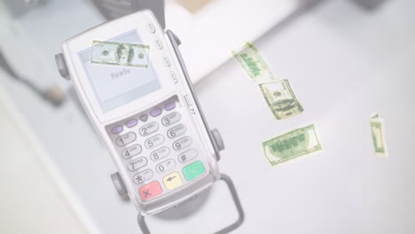 animación de billetes de dólares estadounidenses y terminal de pago