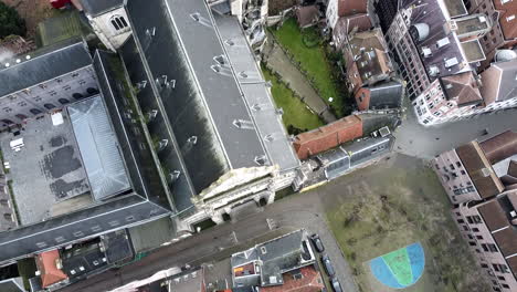 Aerial-overhead-shot-of-dome-from-cathedral-church-in-antwerp-during-sunny-day