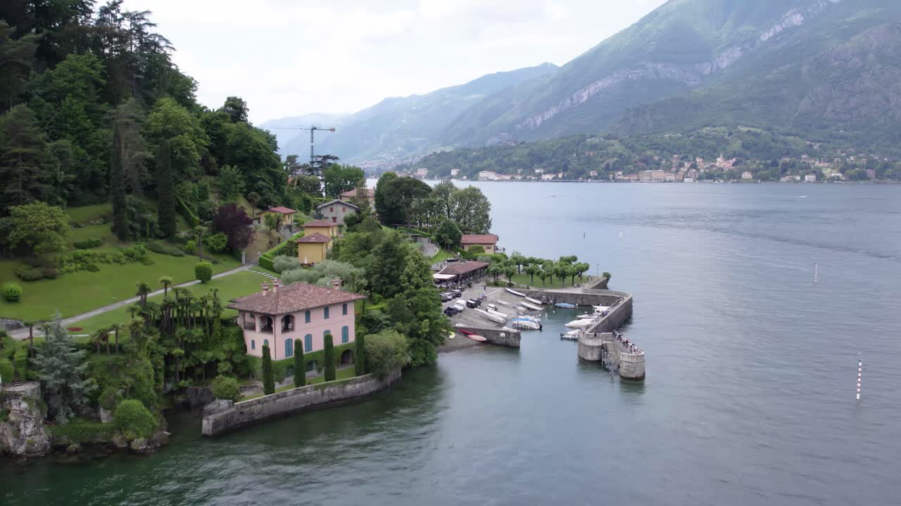 puerto pesquero punta spartivento península de bellagio lago como italia avión no tripulado
