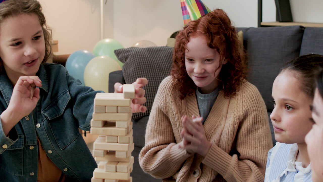 생일파티에 있는 아이들