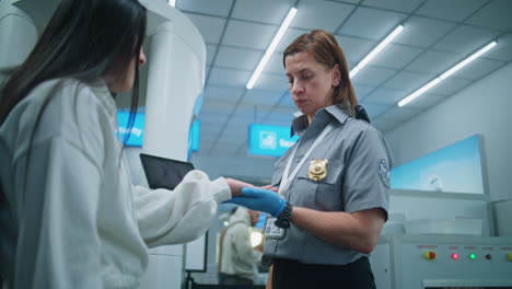 control de seguridad del aeropuerto