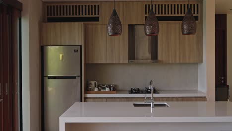 Luxe-kitchen-in-private-villa