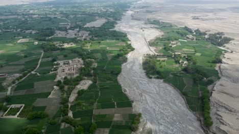 Ein-Genauer-Blick-Auf-Einen-Saisonalen-Stream