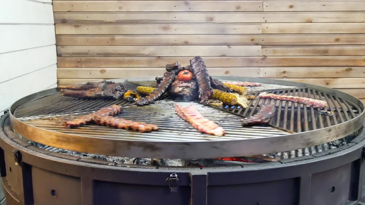 회전 둥근 원 그릴 bbq 고기